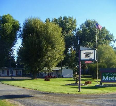 The Willows Motel Wilbur Exterior foto